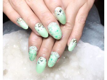 春らしいツイードネイル