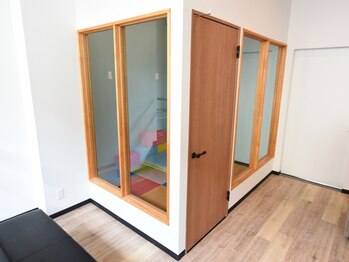 ヘルスラボ 狛江/個室のキッズルーム完備♪