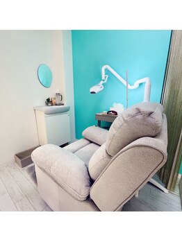 ノママホワイトニング 大宮店/全席リクライニングソファ完備♪