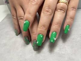 ビビットカラーネイル