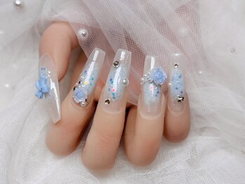 プティ アイビューティ 北浜店(peTiT eyebeauty)の写真/長さ出しは1本～OK！爪のコンプレックスもカバー◎爪を長く,キレイに見せる長さ出しでデザインも楽しんで★