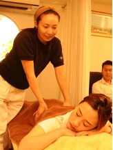 満足館 神戸元町商店街店 アイカ(Aika)/