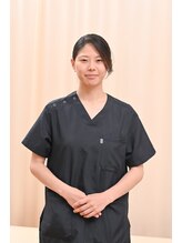 稲毛にこぐさ鍼灸整骨院 白鳥 花梨