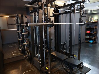 リノラ(LINOLA.)/ジム　内観