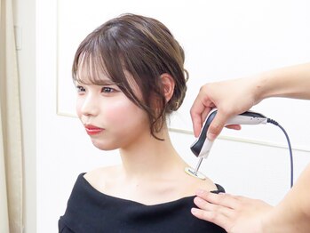 からだラボ整骨院 用賀店の写真/【首のコリ・重だるさに】長時間のスマホ・デスクワークでガチガチになった首肩回りもほぐしていきます♪