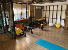 サロン ド リブラ(SALON DE REBRA)/