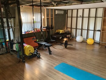 サロン ド リブラ(SALON DE REBRA)/