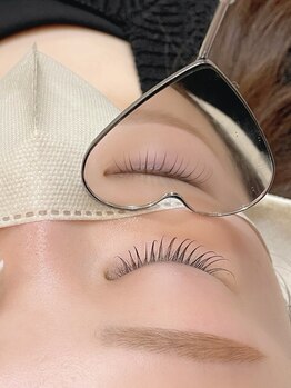イリー(ely)の写真/【&Healthy/LED取扱】高技術eye salon◎ナチュラルに盛れる目元に*似合わせ・垢抜けお任せください♪