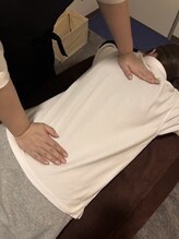 ココサロン(KOCCO SALON)/背中ストレッチ