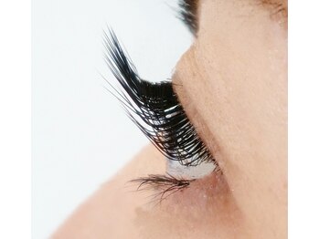 ラドール 池袋東口(La'dor)/まつ毛パーマ 初回3,300円