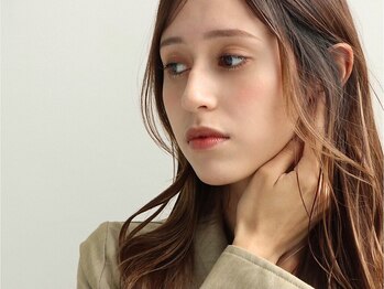 モストアイズ 北千住店(most eyes)の写真/【全てお任せが叶うサロン】お顔全体のバランスを整えるデザイン力で話題＊SNS人気/中顔面短縮オーダーも◎