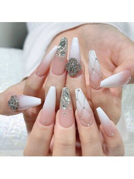 クイーンズビューティーサロン 歌舞伎町店(Queen's beauty salon)/チップ長さだしやり放題