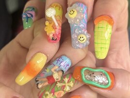 カラフネイル