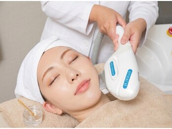 フローラル ビューティー(Floral-Beauty)の写真/【八王子駅4分】認定脱毛士が必ず担当！「卒業」へ導く本気の全身脱毛☆最短30分完了