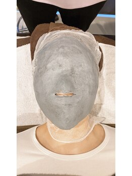 レヴィオ(REVIO)/小顔マッサージ 石膏パック