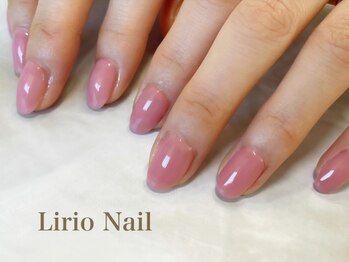 リリオネイル(Lirio Nail)の写真/オフィスや日常生活にも馴染む、シンプルで品のある手元に。ツヤとフォルムにこだわった手元でより美しく。