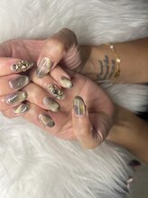 サロンズドゥー(Salon’s Doo)/マグネット＋ストーン