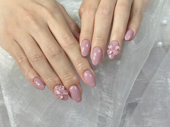 ヒラソルネイル(Girasol nail)/ピンクにリボン