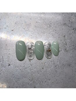 グリーン×シルバーニュアンス