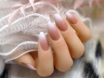 プリティア クリアモエ(Pritia clear moe)の写真/ご新規様限定！ワンカラーorグラデーション￥4,400★シンプルネイルもツヤ・フォルムで魅せる指先に♪