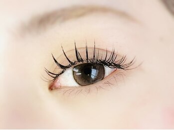 リア(riah)の写真/【バインドロック】【フラットラッシュ】つけ放題クーポンあり☆あなたの理想の華やかな目元を実現します!