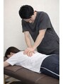 名古屋栄で肩こりと腰痛にリンパマッサージと骨盤矯正で姿勢改善する女性用整体院&nbsp;整体師 KIMOTO