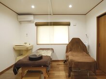 サロン ド ルミナ(salon de lumina)/内観