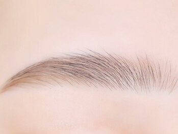 ペネロープ 緑井店(penelope)の写真/自己処理が難しい眉毛はプロにお任せ♪人気のアイブロウスタイリング★眉WAX&眉パーマのセットも◎