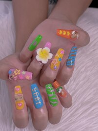 2024夏大人気ハワイアンズネイル