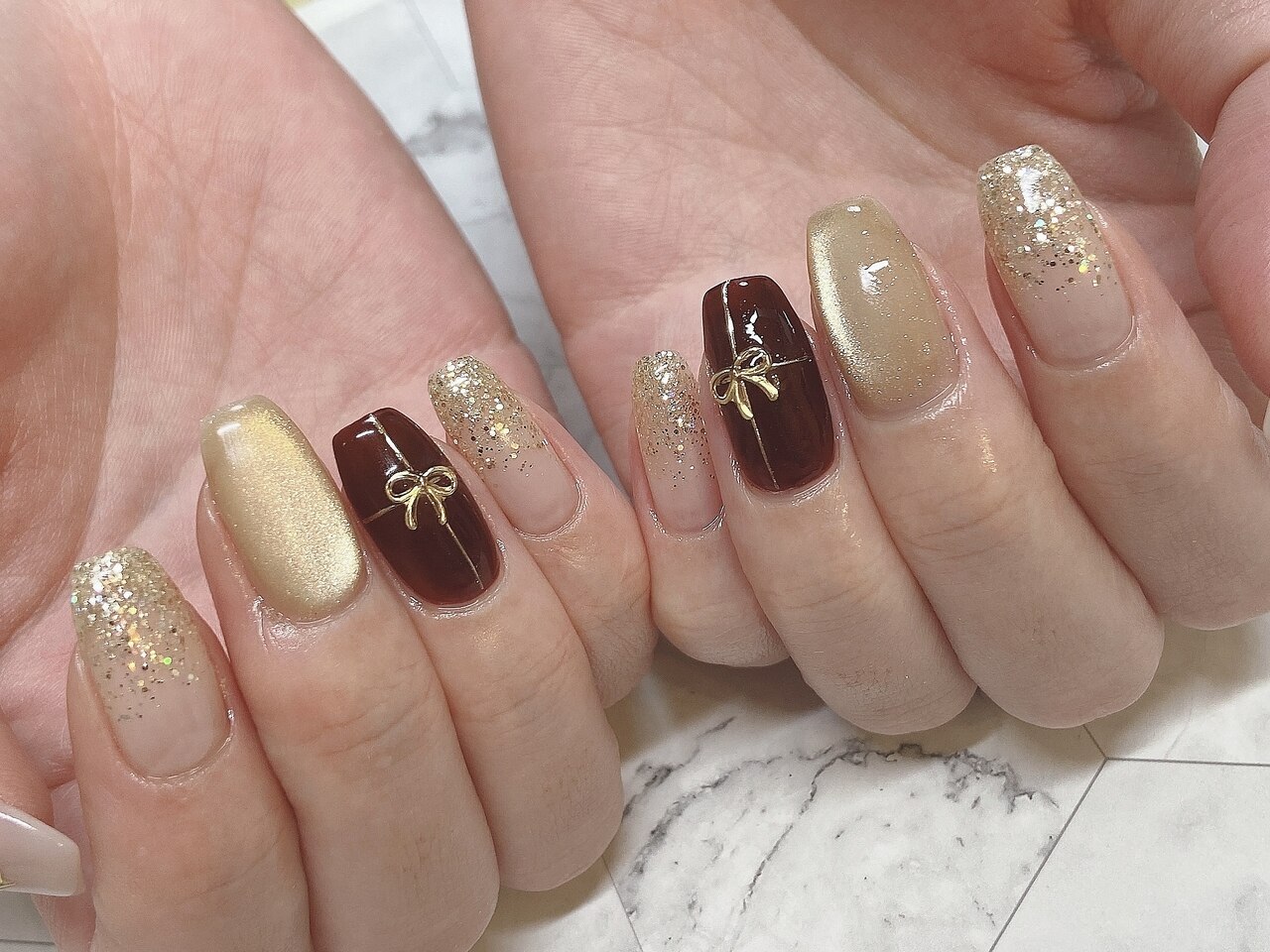 2025年-2026年冬トレンド】ボルドー リボンのネイルデザイン集｜人気順