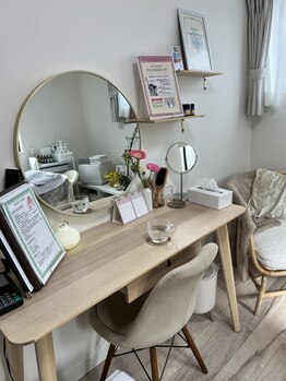 サロンドマナ(salon de MANA)/ドレッサー