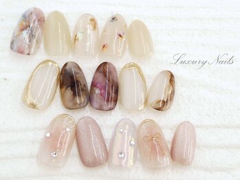 ラグジュアリー ネイルズ(Luxury Nails)の写真/【パラジェル導入サロン】オーダーメイド☆[やりたいデザイン]を形に♪数多くの女性を虜にする人気サロン！