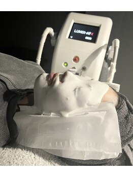 レブロン(LeBron)/ご褒美♪ホワイトマスク