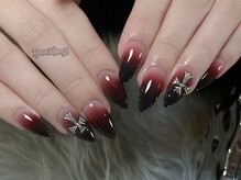 ダークハニー 池袋店(Dark Honey)/ブラッディレッドグラテにクロス