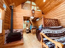 自然派カイロ整体院の雰囲気（施術室　　施術ベッド＆ウォーターベッド）
