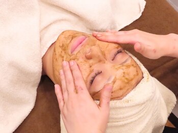 ヴィヴァーチェ(VIVACE)の写真/本気の肌質改善◇《ハーブピーリング+CICA炭酸セラム¥8,800!!》毛穴・くすみを改善して明るく透明感UP◎