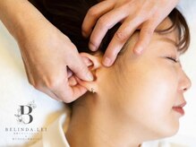 極上ドライヘッドスパは耳や首肩・肩甲骨もほぐします◎