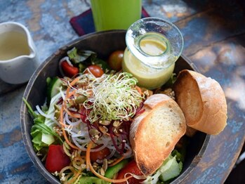 アジアンリラクゼーション ヴィラ 福岡東店(asian relaxation villa)/バリ島　カフェのサラダボウル