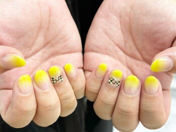 リラネイルサロン/ワンカラー/ラメグラ4700円