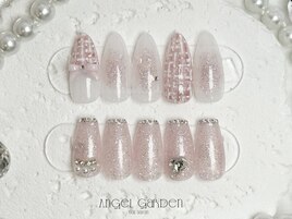 キラキラピンクネイル