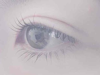 キャット ラッシュ(cat lash)の写真/【個室で周りの目を気にせずリラックス☆】経験豊富なプロの技術で、あなたの理想の目元を叶えます♪
