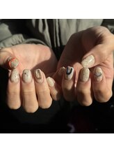 エーゼット(AZ)/個性派ネイル♪