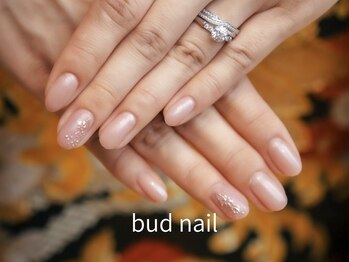 バドゥネイル(bud nail)/ブライダルネイル