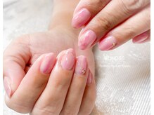 ブリノス(BLINOSS)/ピンク☆ニュアンスネイル