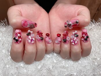 レアネイル 新宿(le'a nail)/ピンクゴテゴテネイル