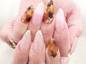 ミア(mia)の写真/【朝早9:30OPEN】爪に負担の少ない高級バイオジェル使用。オーナーの人柄も人気の秘密♪無料駐車場あり☆