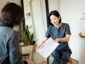 モミ 覚王山店(momi)の写真/丁寧なカウンセリングで頭痛・不眠・眼精疲労のお悩みに最適な施術をご提案。完全個室で深くリラックス。