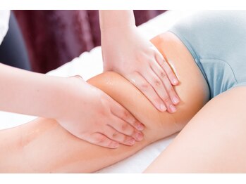 ピュアラ梅田の写真/梅田店口コミ&リピーター多数！自分にご褒美★【美脚コース¥1100】むくみ改善&脂肪分解で,スッキリ美脚♪