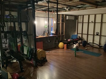 サロン ド リブラ(SALON DE REBRA)/