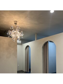 リラ(Lila)/落ち着いた雰囲気の店内